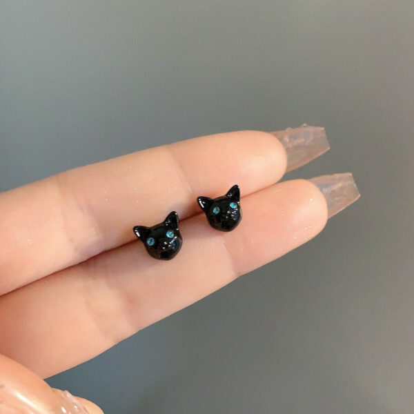 Cat Stud Earring